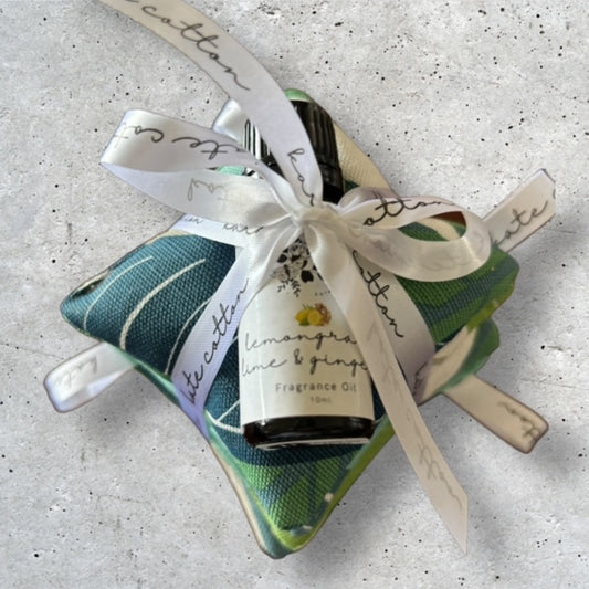 kate cotton lemongrass lime & ginger vintage style scented sachets - aqua abstract
