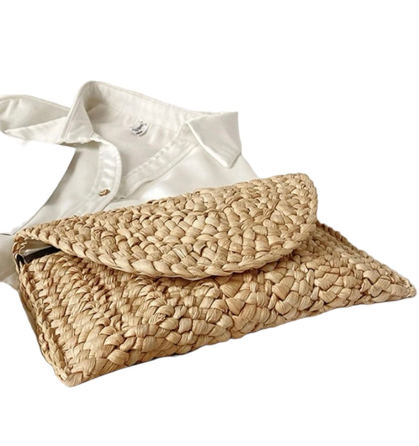 Corn Husk Clutch Vacay Dinner Bag