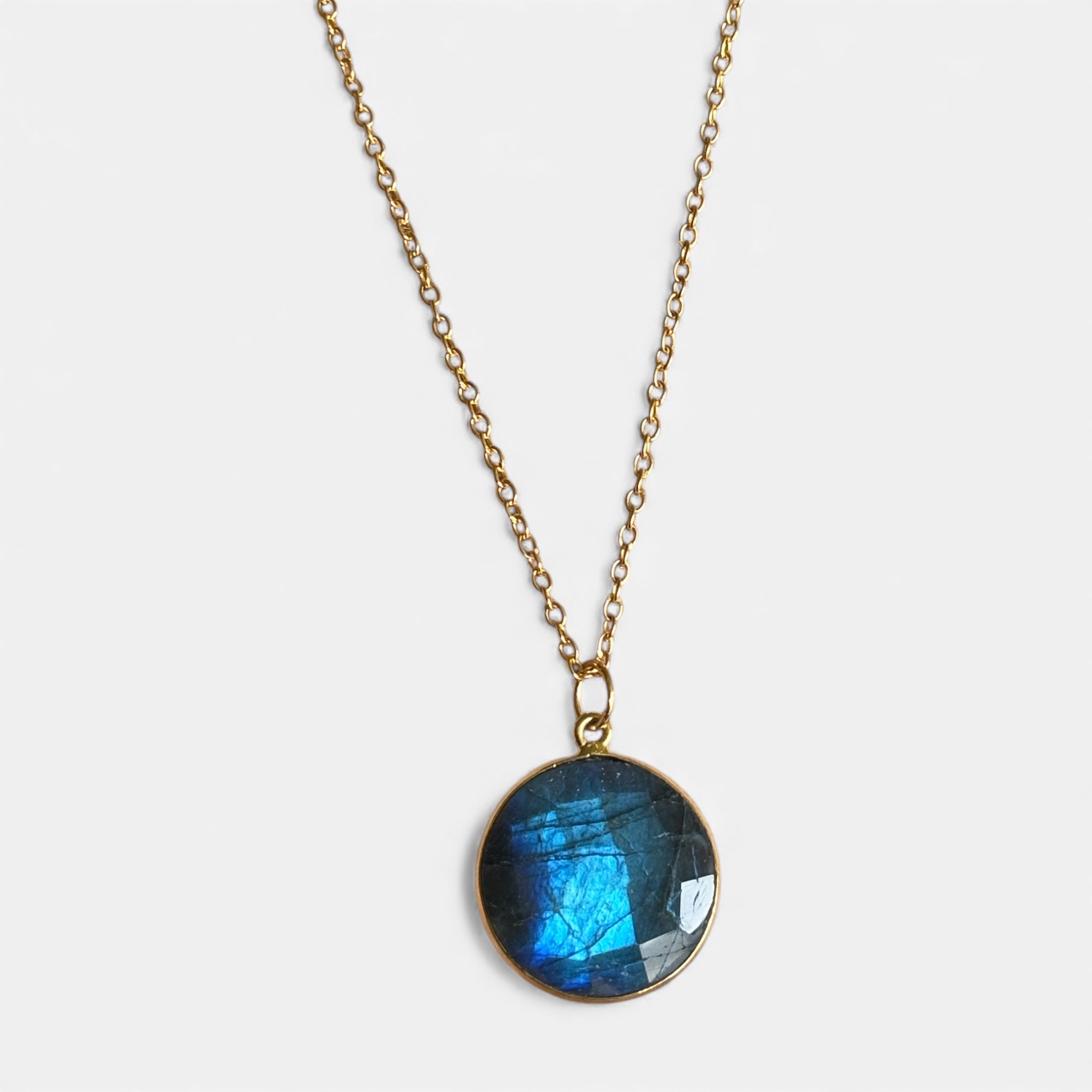 amaré-nayae-labradorite
