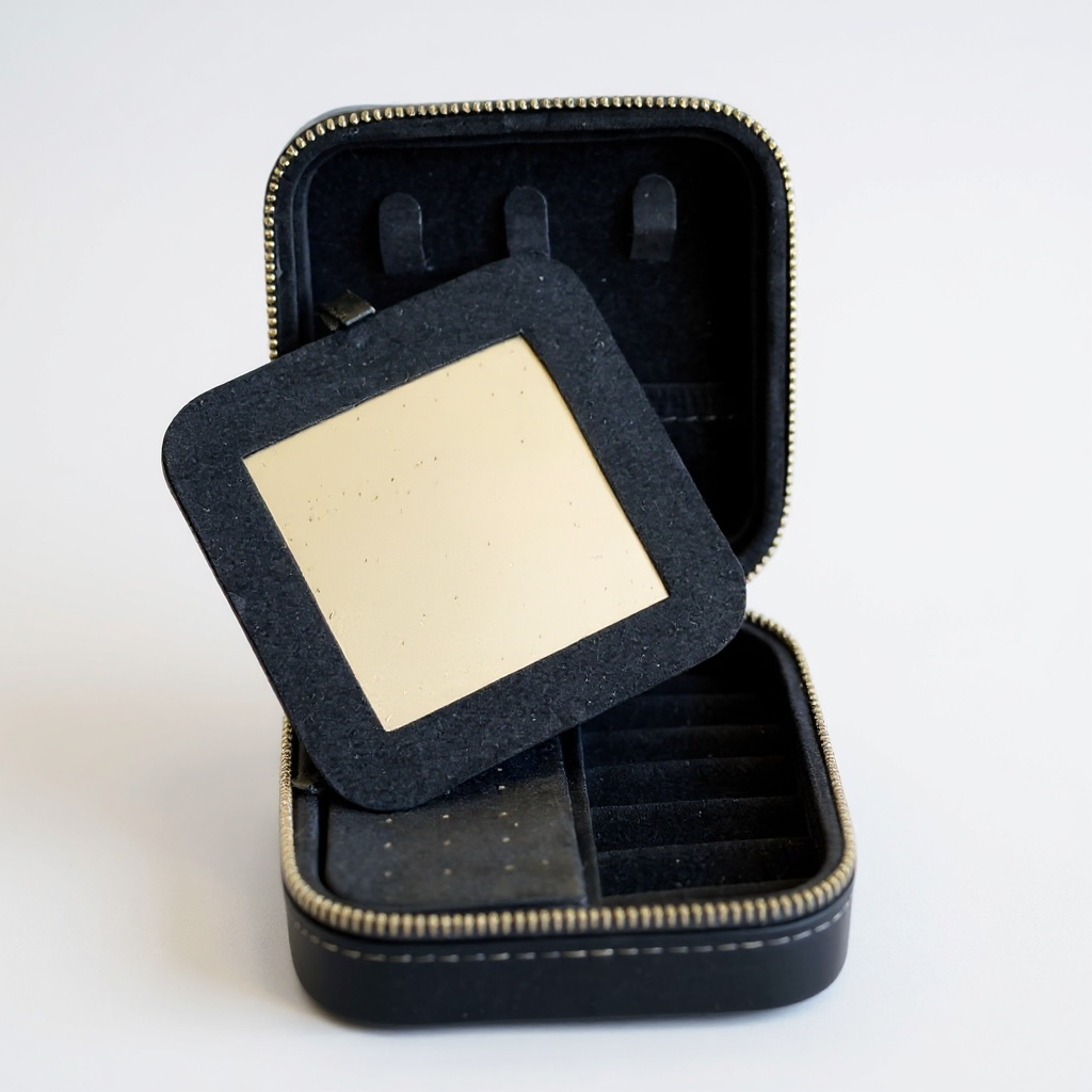 Lux Ribbed Square Black Travel Jewellery Box