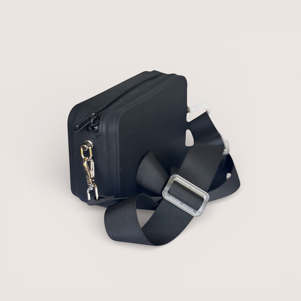Forme - crossbody silicone bag