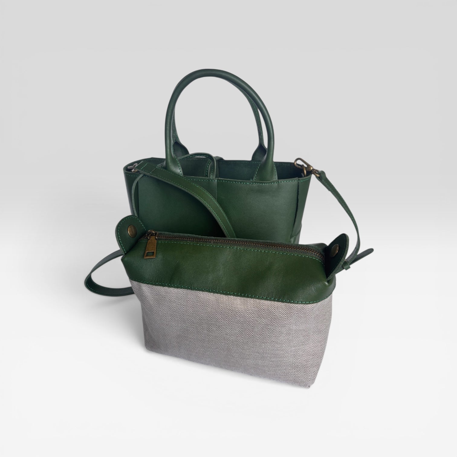 saddle leather tote bag - hunters green